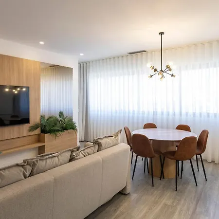 Bright 2br Flat Near Praca Da Galiza By Lovelystay * Oporto