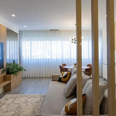 Bright 2br Flat Near Praca Da Galiza By Lovelystay Apartment