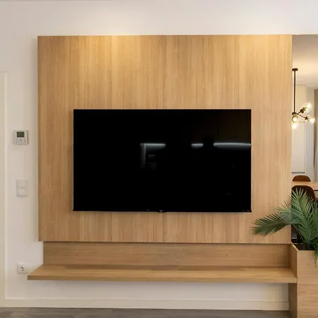 Bright 2br Flat Near Praca Da Galiza By Lovelystay *