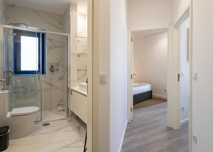 Bright 2br Flat Near Praca Da Galiza By Lovelystay アパート *