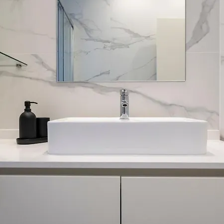 Lejlighed Bright 2br Flat Near Praca Da Galiza By Lovelystay Porto