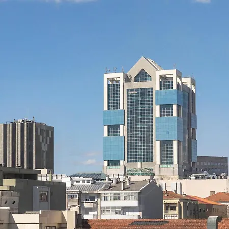 Bright 2br Flat Near Praca Da Galiza By Lovelystay Lejlighed