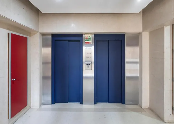 Bright 2br Flat Near Praca Da Galiza By Lovelystay بورتو