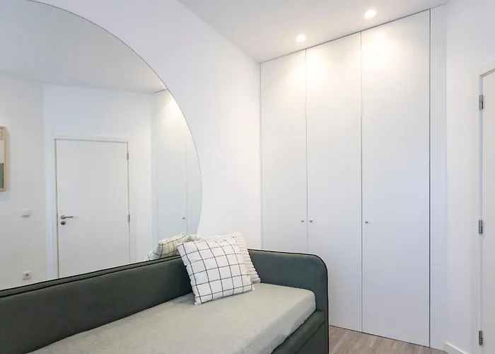 Apartmán Bright 2br Flat Near Praca Da Galiza By Lovelystay *