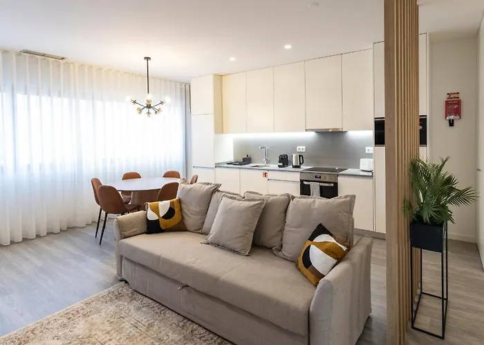 Apartmán Bright 2br Flat Near Praca Da Galiza By Lovelystay